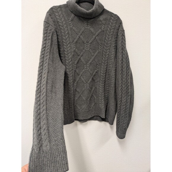Banana Republic Gray Merino Wool Cable Knit Turtleneck Sweater sz XL Fisherman - Picture 2 of 9